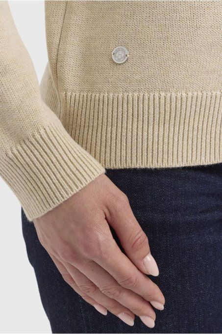 Finitions côtelées du pull Harcour Claira Crème